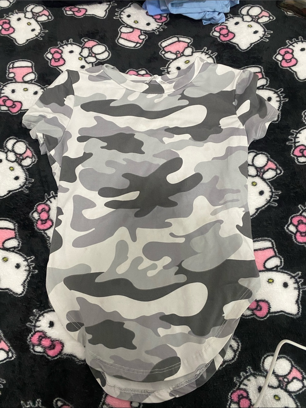 Urban Outfitters Gray and White Camo Short Sleeve Tee